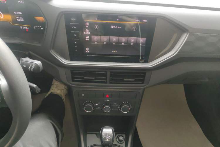 Used Volkswagen T-Cross 2023 Revised 1.5L Automatic Fashion Edition Audio And AC Panel