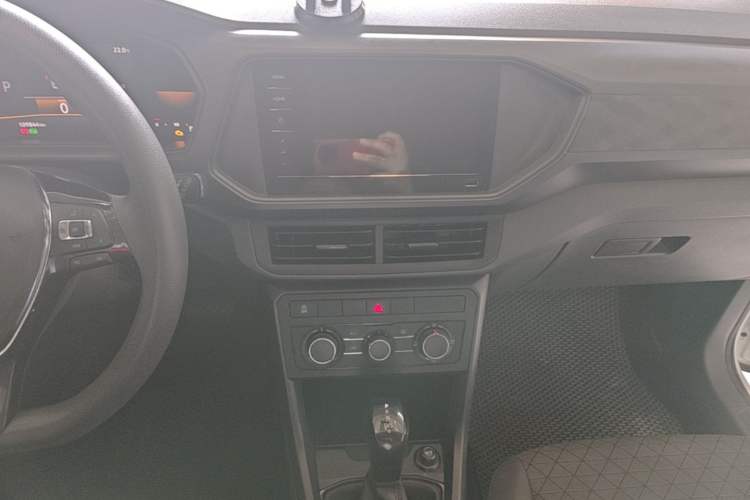 Used Volkswagen T-Cross 2023 1.5L Automatic Fashion Edition Audio And AC Panel