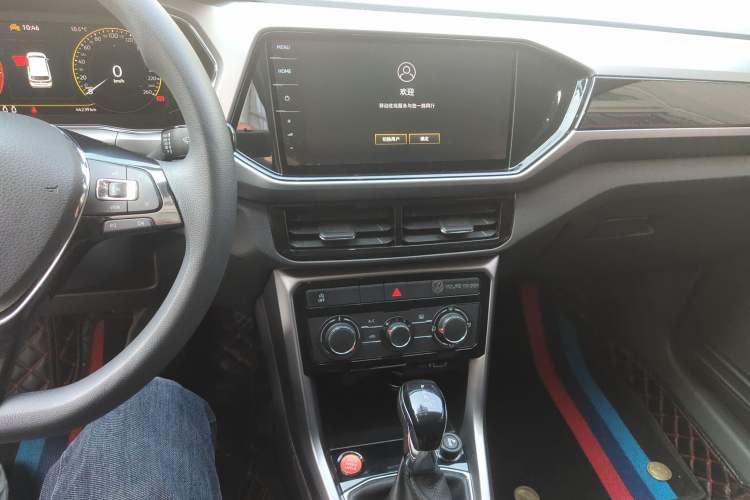 Used Volkswagen T-Cross 2023 280TSI DSG Comfort Edition Audio And AC Panel