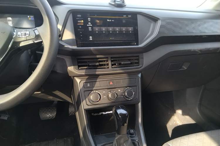Used Volkswagen T-Cross 2023 Revised 1.5L Automatic Fashion Edition Audio And AC Panel