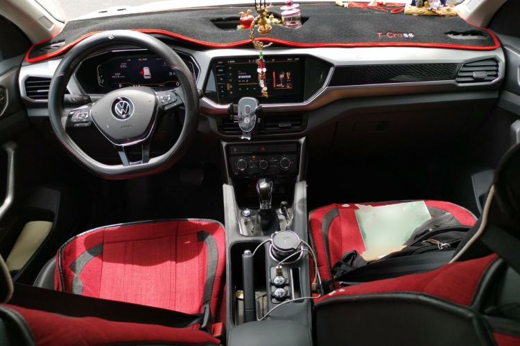 Used Volkswagen T-Cross 2023 300TSI DSG Comfort Edition Center Console