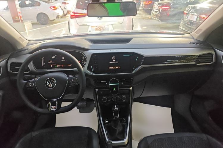 Used Volkswagen T-Cross 2023 300TSI DSG Comfort Edition Center Console