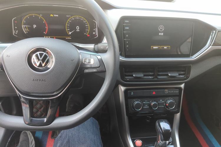Used Volkswagen T-Cross 2023 280TSI DSG Comfort Edition Center Console