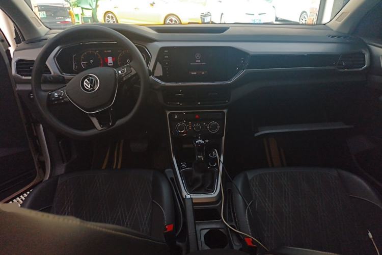 Used Volkswagen T-Cross 2023 300TSI DSG Comfort Edition Center Console
