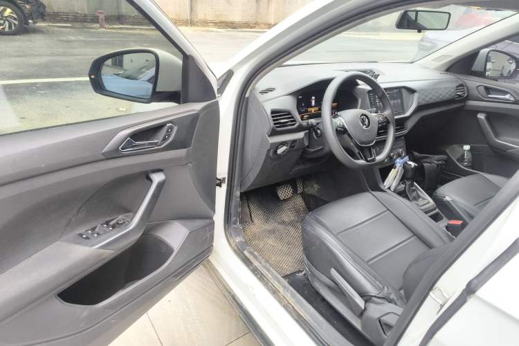 Used Volkswagen T-Cross 2023 Revised 1.5L Automatic Fashion Edition Driver Seat