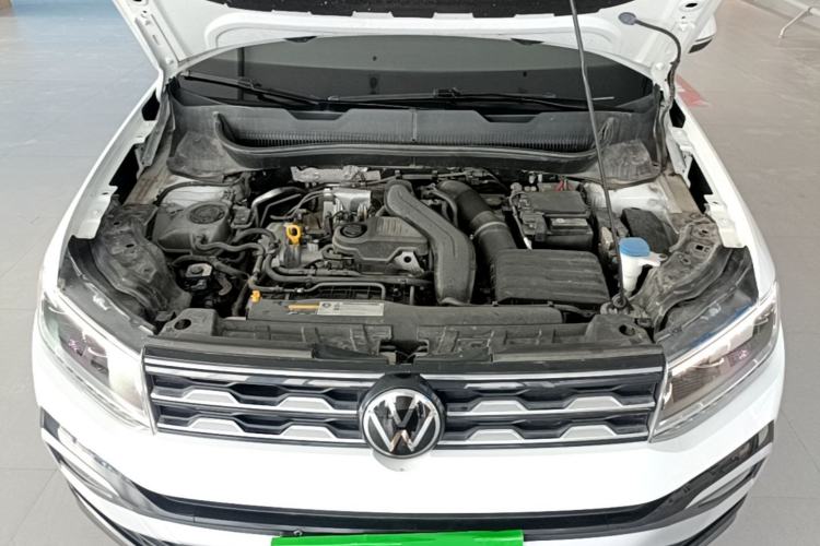 Used Volkswagen T-Cross 2023 300TSI DSG Comfort Edition Engine Bay