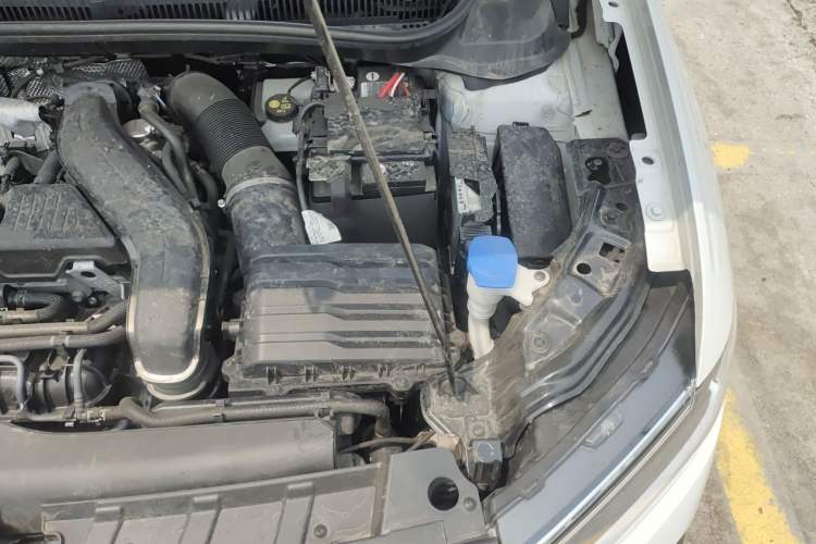 Used Volkswagen T-Cross 2023 300TSI DSG Comfort Edition Engine Bay Left
