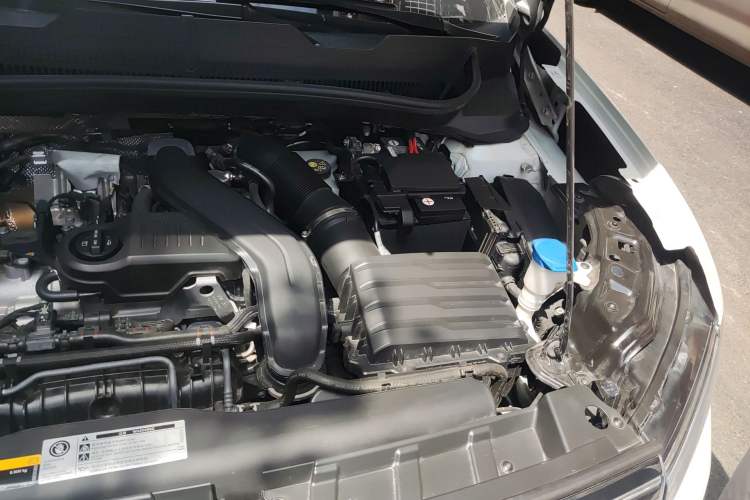 Used Volkswagen T-Cross 2023 300TSI DSG Comfort Edition Engine Bay Left