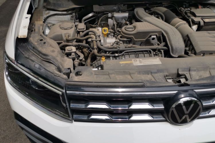 Used Volkswagen T-Cross 2023 300TSI DSG Comfort Edition Engine Bay Right