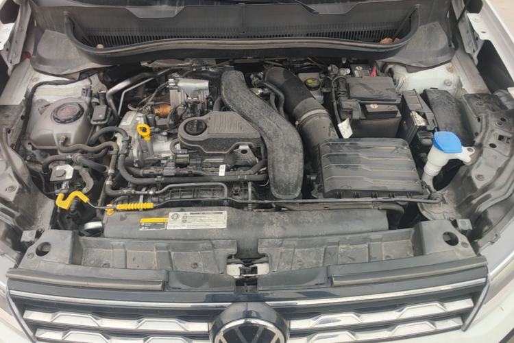Used Volkswagen T-Cross 2023 300TSI DSG Comfort Edition Engine Bay
