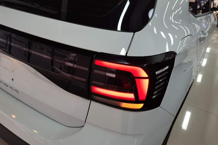 Used Volkswagen T-Cross 2023 Revised 1.5L Automatic Fashion Edition Exterior 3