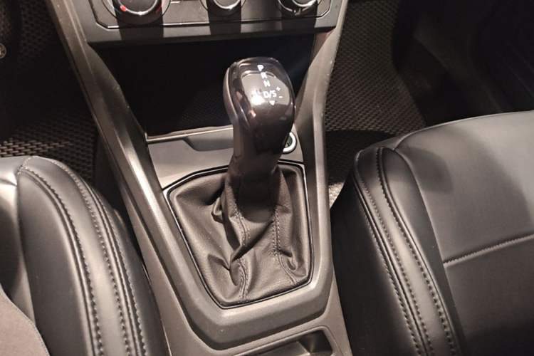 Used Volkswagen T-Cross 2023 Revised 1.5L Automatic Fashion Edition Gear Lever