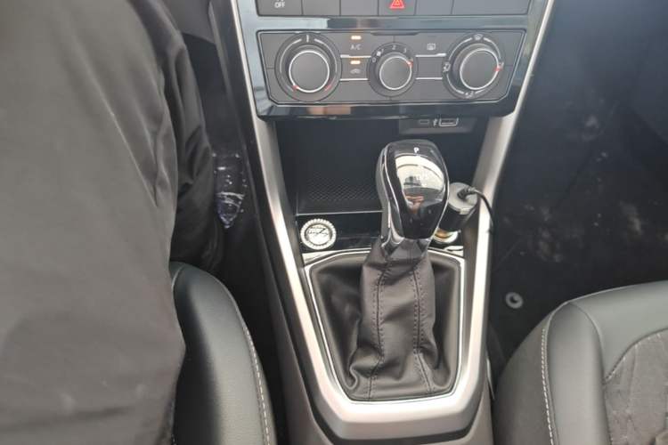 Used Volkswagen T-Cross 2023 300TSI DSG Comfort Edition Gear Lever