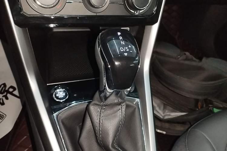 Used Volkswagen T-Cross 2023 Revised 1.5L Automatic Comfort Edition Gear Lever