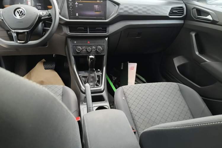 Used Volkswagen T-Cross 2023 Revised 1.5L Automatic Fashion Edition Gear Lever