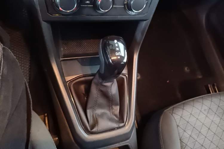 Used Volkswagen T-Cross 2023 1.5L Automatic Fashion Edition Gear Lever