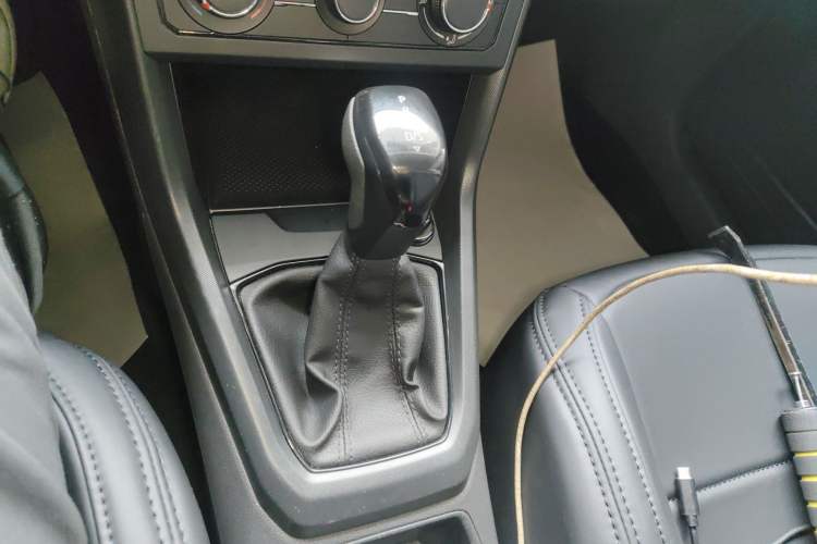 Used Volkswagen T-Cross 2023 Revised 1.5L Automatic Fashion Edition Gear Lever