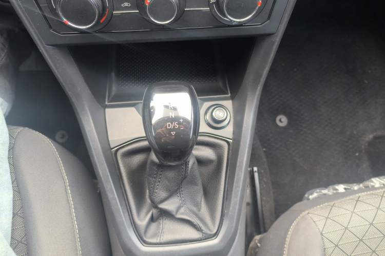 Used Volkswagen T-Cross 2023 Revised 1.5L Automatic Fashion Edition Gear Lever