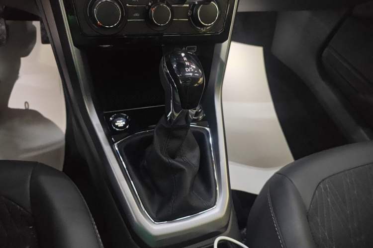 Used Volkswagen T-Cross 2023 300TSI DSG Comfort Edition Gear Lever