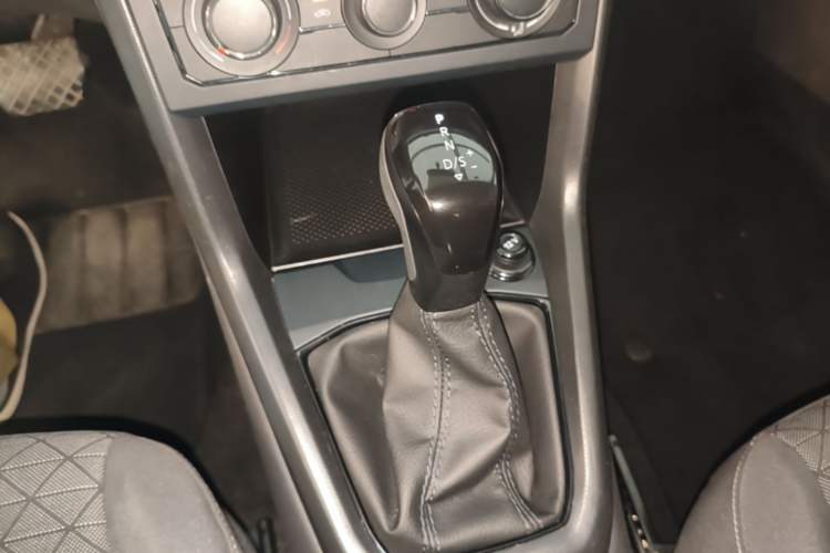 Used Volkswagen T-Cross 2023 Revised 1.5L Automatic Fashion Edition Gear Lever