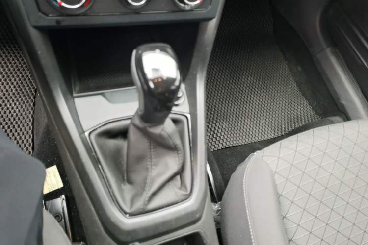 Used Volkswagen T-Cross 2023 Revised 1.5L Automatic Fashion Edition Gear Lever