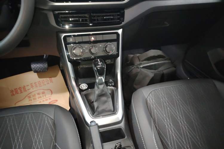 Used Volkswagen T-Cross 2023 300TSI DSG Comfort Edition Gear Lever