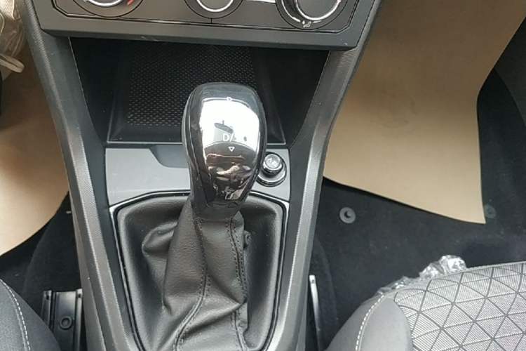 Used Volkswagen T-Cross 2023 Revised 1.5L Automatic Fashion Edition Gear Lever