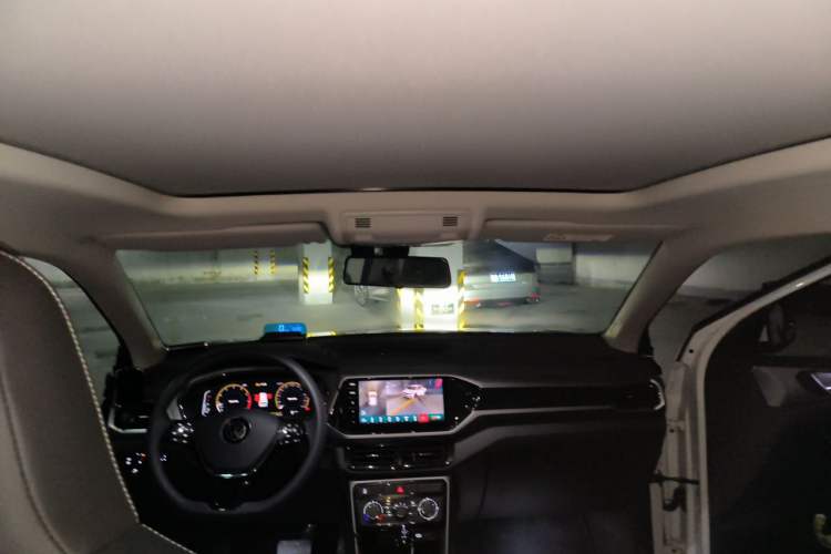 Used Volkswagen T-Cross 2023 300TSI DSG Comfort Edition Headliner
