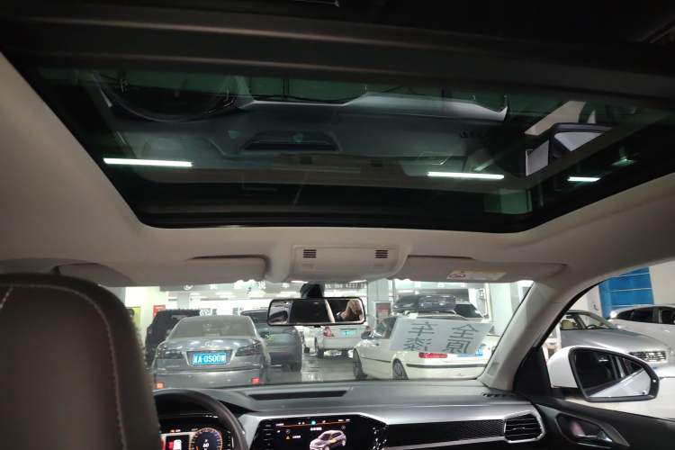 Used Volkswagen T-Cross 2023 300TSI DSG Comfort Edition Headliner