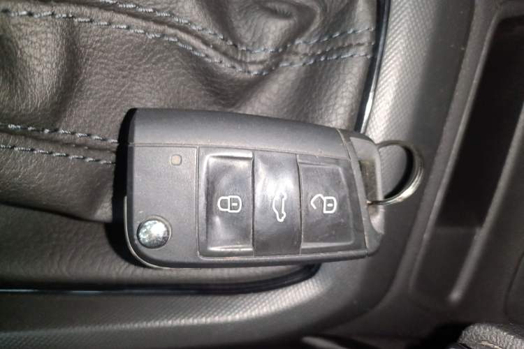 Used Volkswagen T-Cross 2023 Revised 1.5L Automatic Fashion Edition Interior 1
