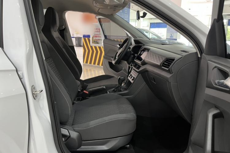 Used Volkswagen T-Cross 2023 Revised 1.5L Automatic Fashion Edition Interior 10