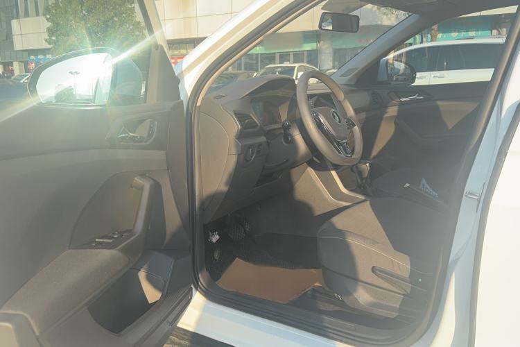 Used Volkswagen T-Cross 2023 Revised 1.5L Automatic Fashion Edition Interior 2