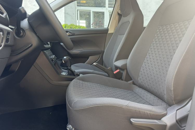 Used Volkswagen T-Cross 2023 Revised 1.5L Automatic Fashion Edition Interior 4