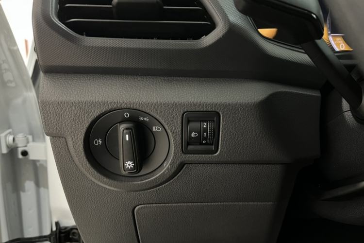 Used Volkswagen T-Cross 2023 Revised 1.5L Automatic Fashion Edition Interior 9