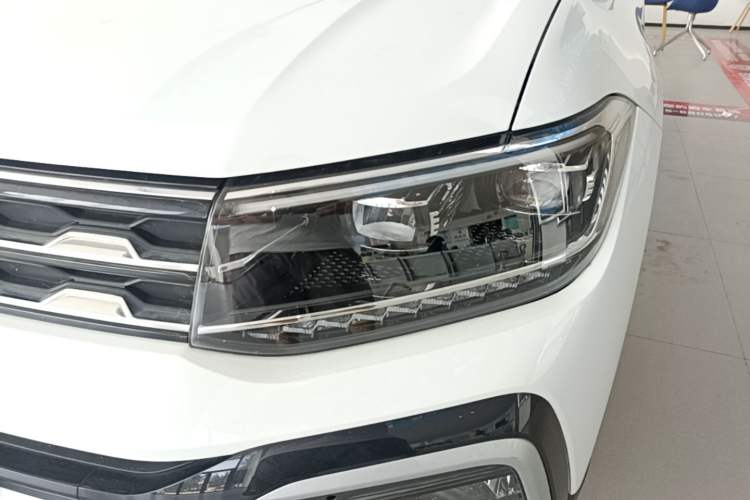 Used Volkswagen T-Cross 2023 300TSI DSG Comfort Edition Left Front Headlight