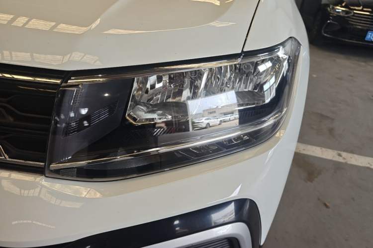 Used Volkswagen T-Cross 2023 Revised 1.5L Automatic Fashion Edition Left Front Headlight