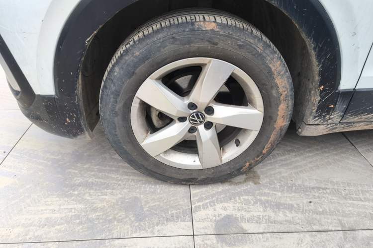 Used Volkswagen T-Cross 2023 Revised 1.5L Automatic Fashion Edition Left Front Wheel Hub