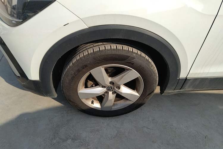 Used Volkswagen T-Cross 2023 Revised 1.5L Automatic Fashion Edition Left Front Wheel Hub