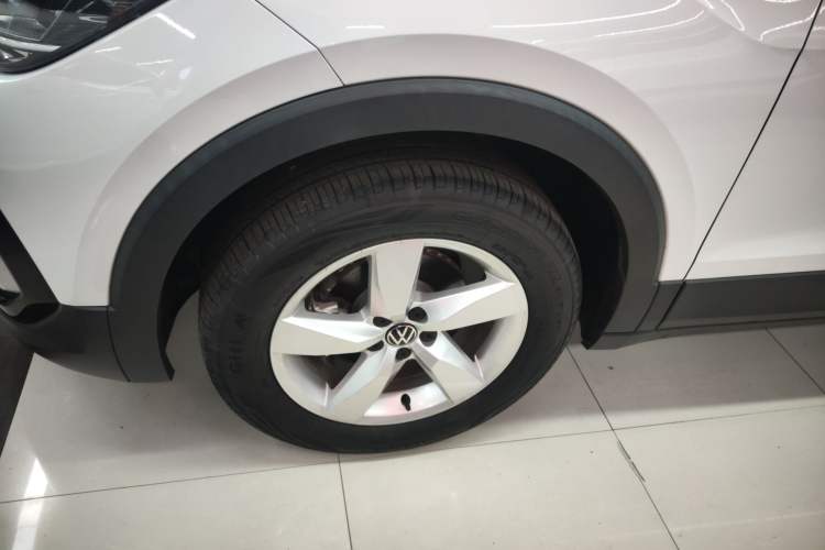 Used Volkswagen T-Cross 2023 Revised 1.5L Automatic Fashion Edition Left Front Wheel Hub