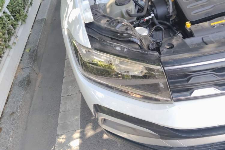 Used Volkswagen T-Cross 2023 Revised 1.5L Automatic Fashion Edition Right Front Headlight