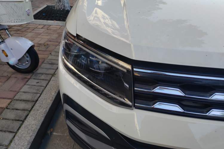 Used Volkswagen T-Cross 2023 Revised 1.5L Automatic Comfort Edition Right Front Headlight