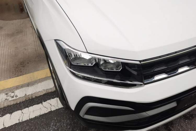 Used Volkswagen T-Cross 2023 Revised 1.5L Automatic Fashion Edition Right Front Headlight