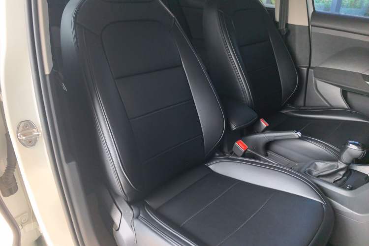 Used Volkswagen T-Cross 2023 Revised 1.5L Automatic Fashion Edition Right Front Seat