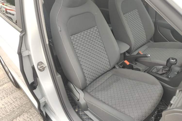 Used Volkswagen T-Cross 2023 Revised 1.5L Automatic Fashion Edition Right Front Seat