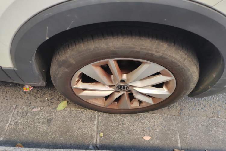 Used Volkswagen T-Cross 2023 Revised 1.5L Automatic Comfort Edition Right Front Wheel Hub