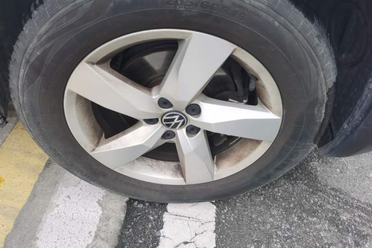 Used Volkswagen T-Cross 2023 Revised 1.5L Automatic Fashion Edition Right Front Wheel Hub