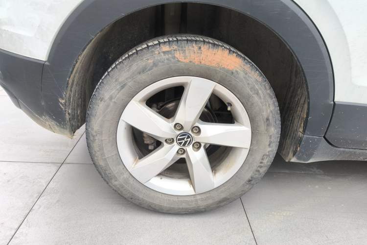 Used Volkswagen T-Cross 2023 Revised 1.5L Automatic Fashion Edition Right Rear Wheel Hub