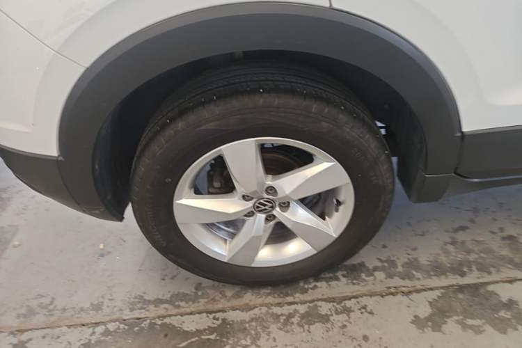 Used Volkswagen T-Cross 2023 Revised 1.5L Automatic Fashion Edition Right Rear Wheel Hub