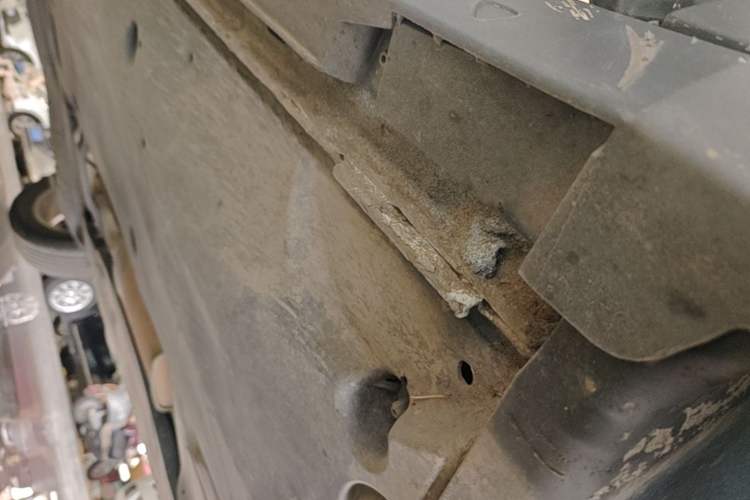 Used Volkswagen T-Cross 2023 1.5L Automatic Fashion Edition Right Side Sill