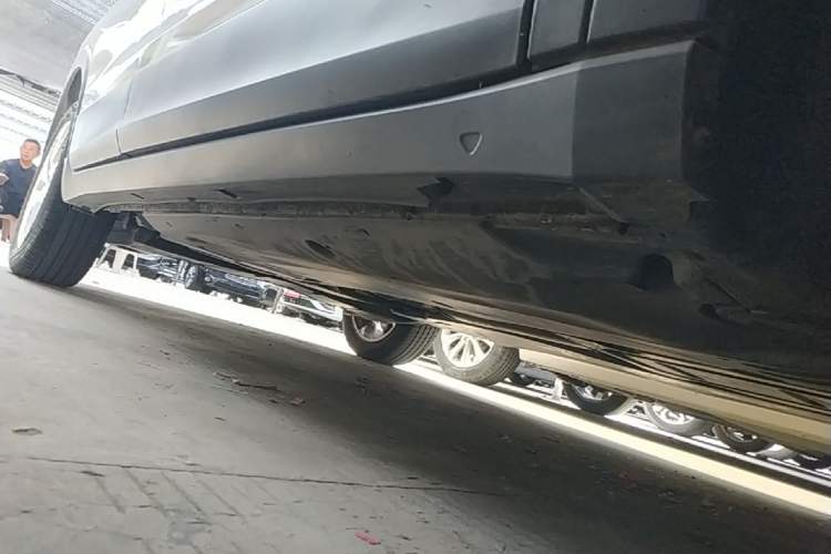 Used Volkswagen T-Cross 2023 300TSI DSG Comfort Edition Right Side Sill